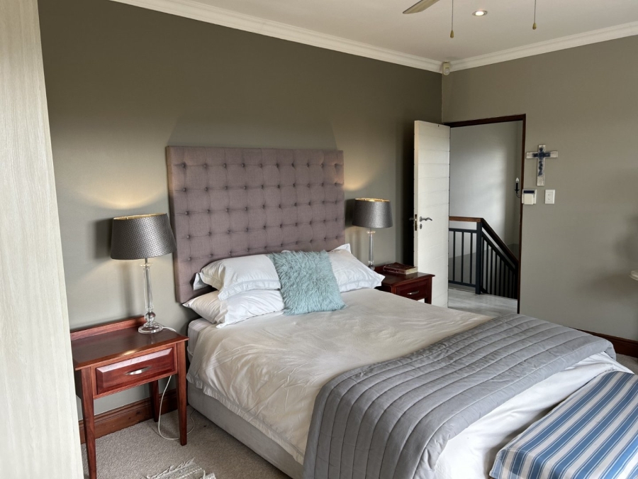 4 Bedroom Property for Sale in Blue Mountain Village Western Cape